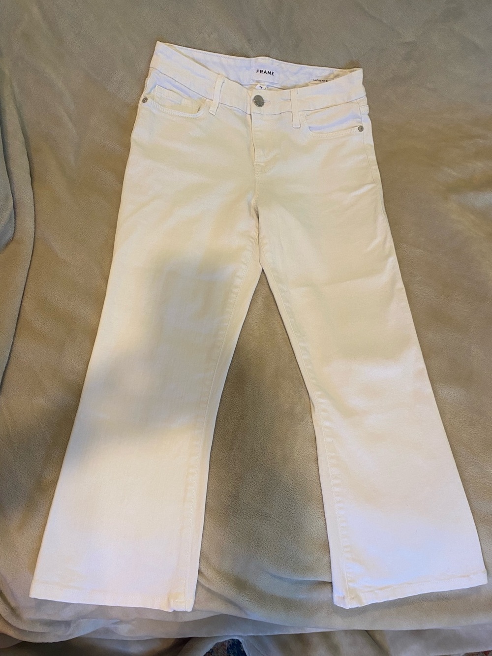 Frame Denim cropped White High-Rise Flare Jeans - Picture 2 of 8